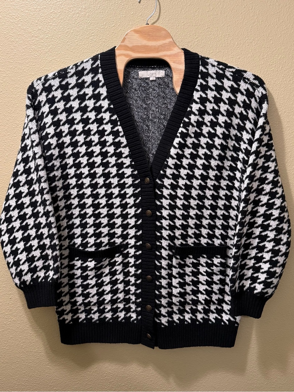 Women’s Large LOFT Oversized Houndstooth Black White Button Up Cardigan Sweater